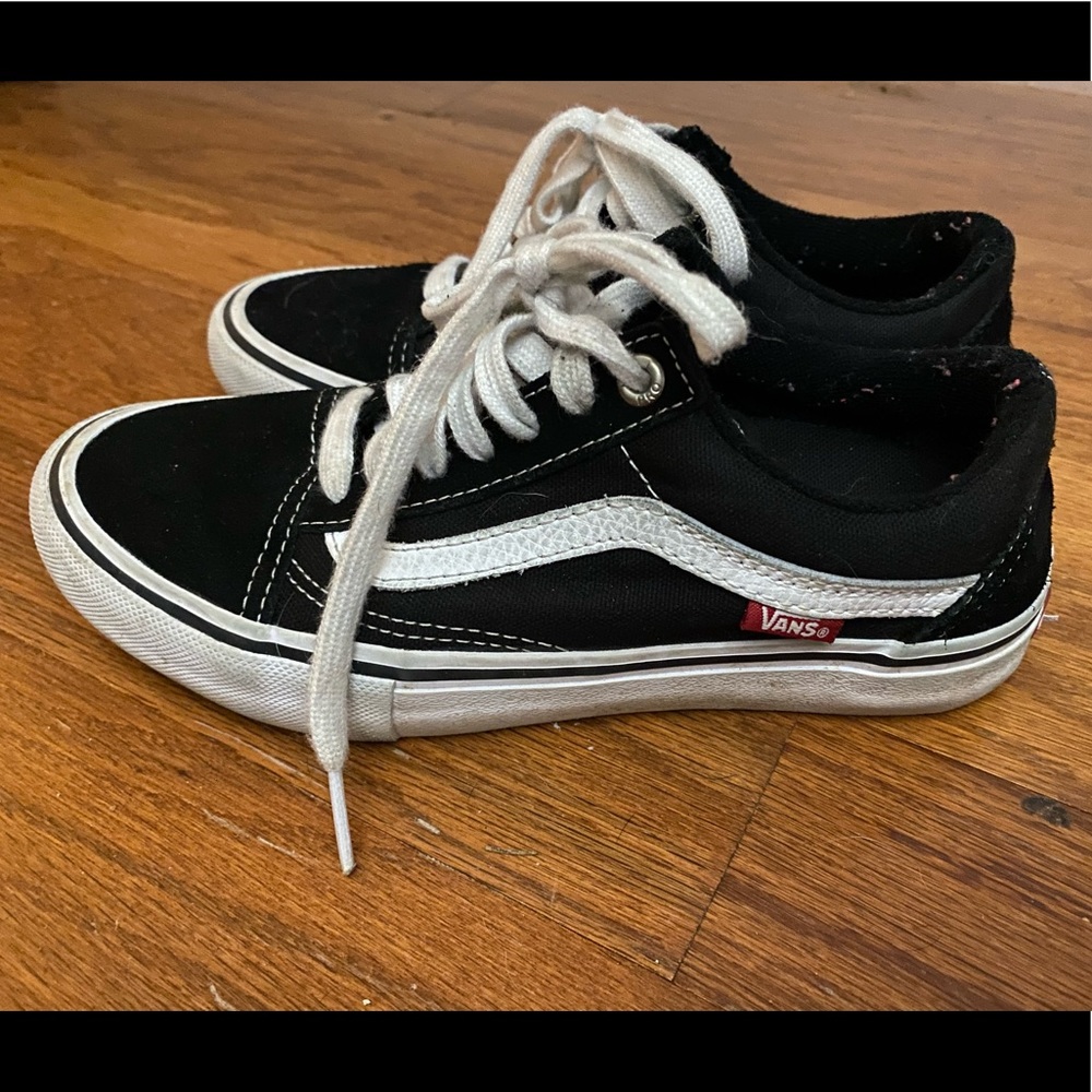 Black Vans brand shoes EUC